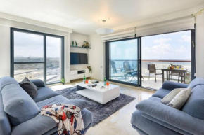 Deluxe 2 Bedroom Apartment in Herzylia by Sea N' Rent